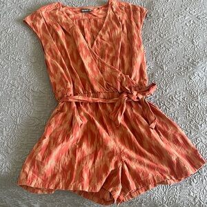 Toad & Co romper with pockets!